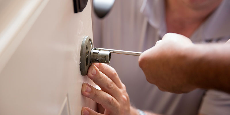 3 Instances That Call for Commercial Lock Installation